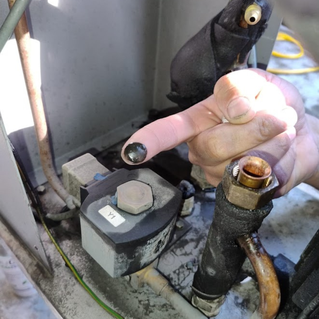 Manutenção em Chiller Resfriador de Óleo